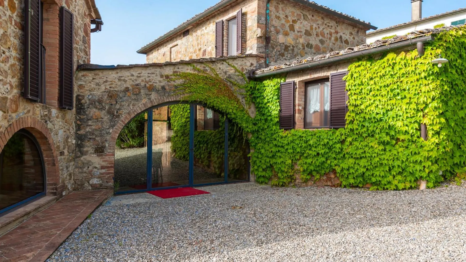 Holiday home Quaint House In Murlo With Shared Pool