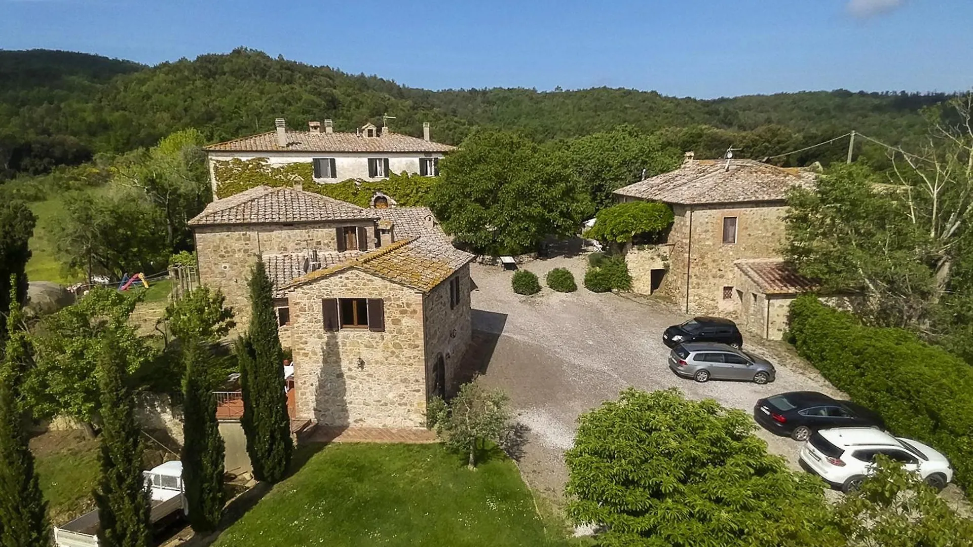 Holiday home Quaint House In Murlo With Shared Pool