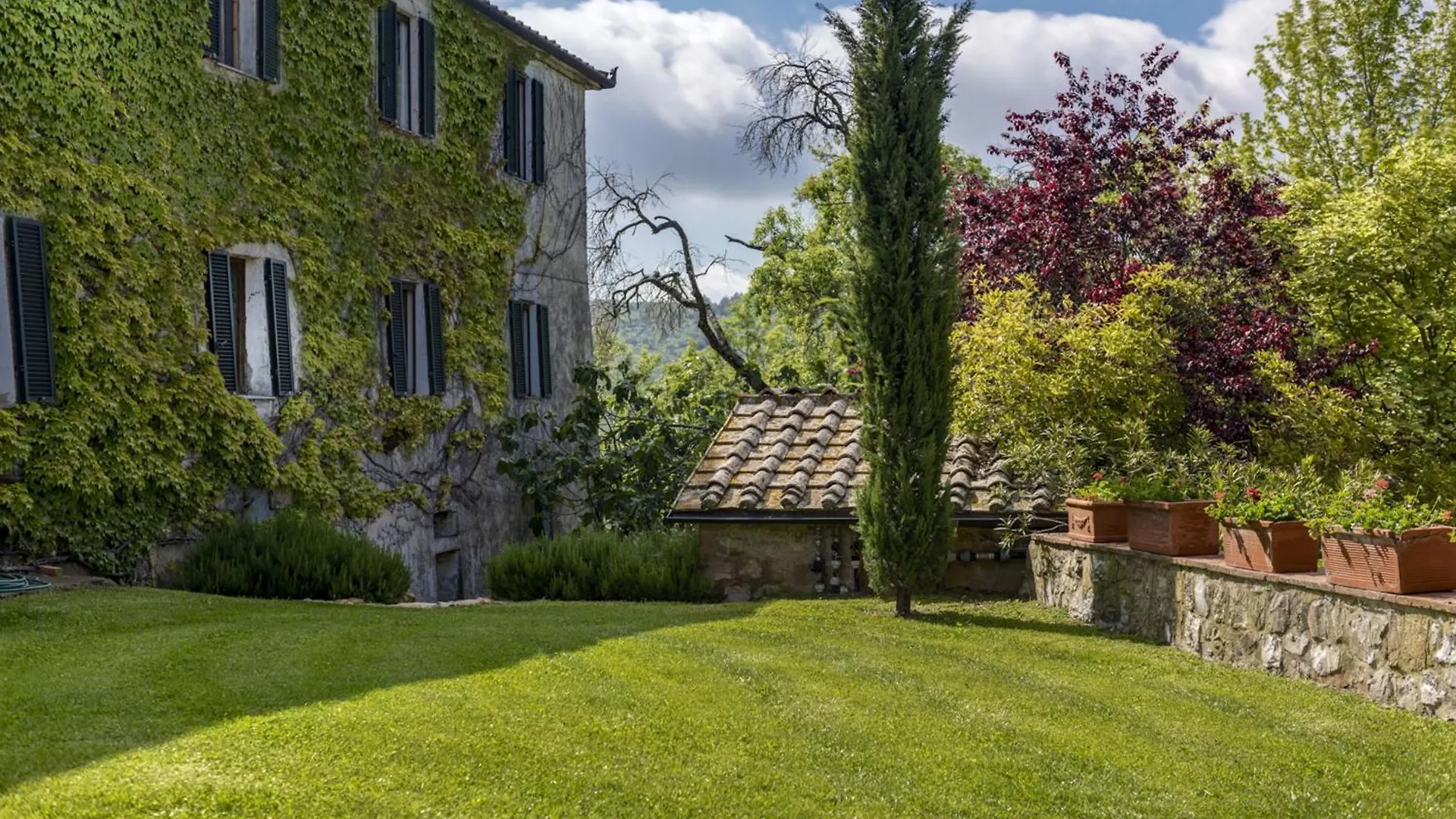 Holiday home Quaint House In Murlo With Shared Pool