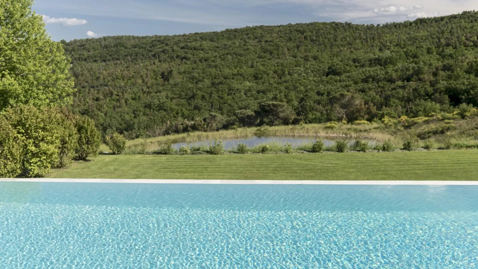 Quaint House In Murlo With Shared Pool 0*,