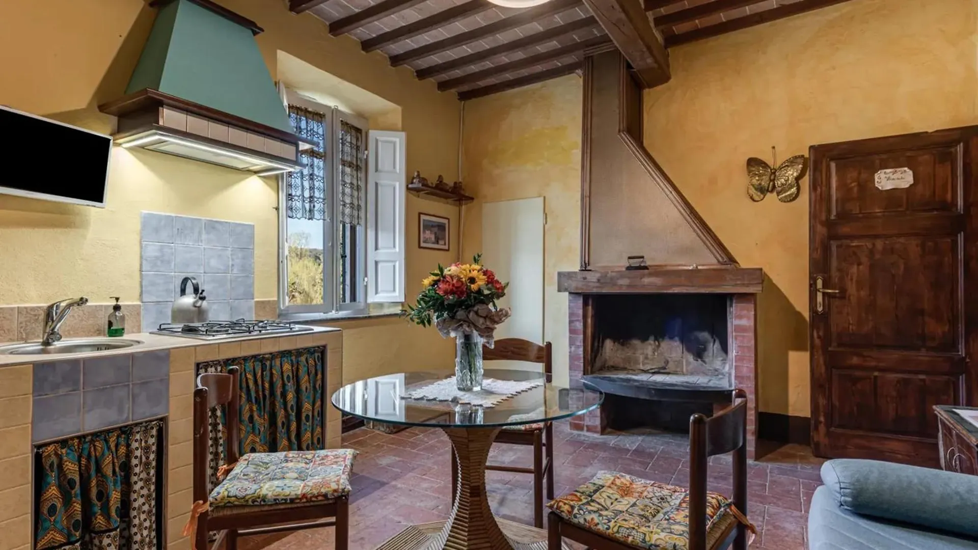 Holiday home Quaint House In Murlo With Shared Pool