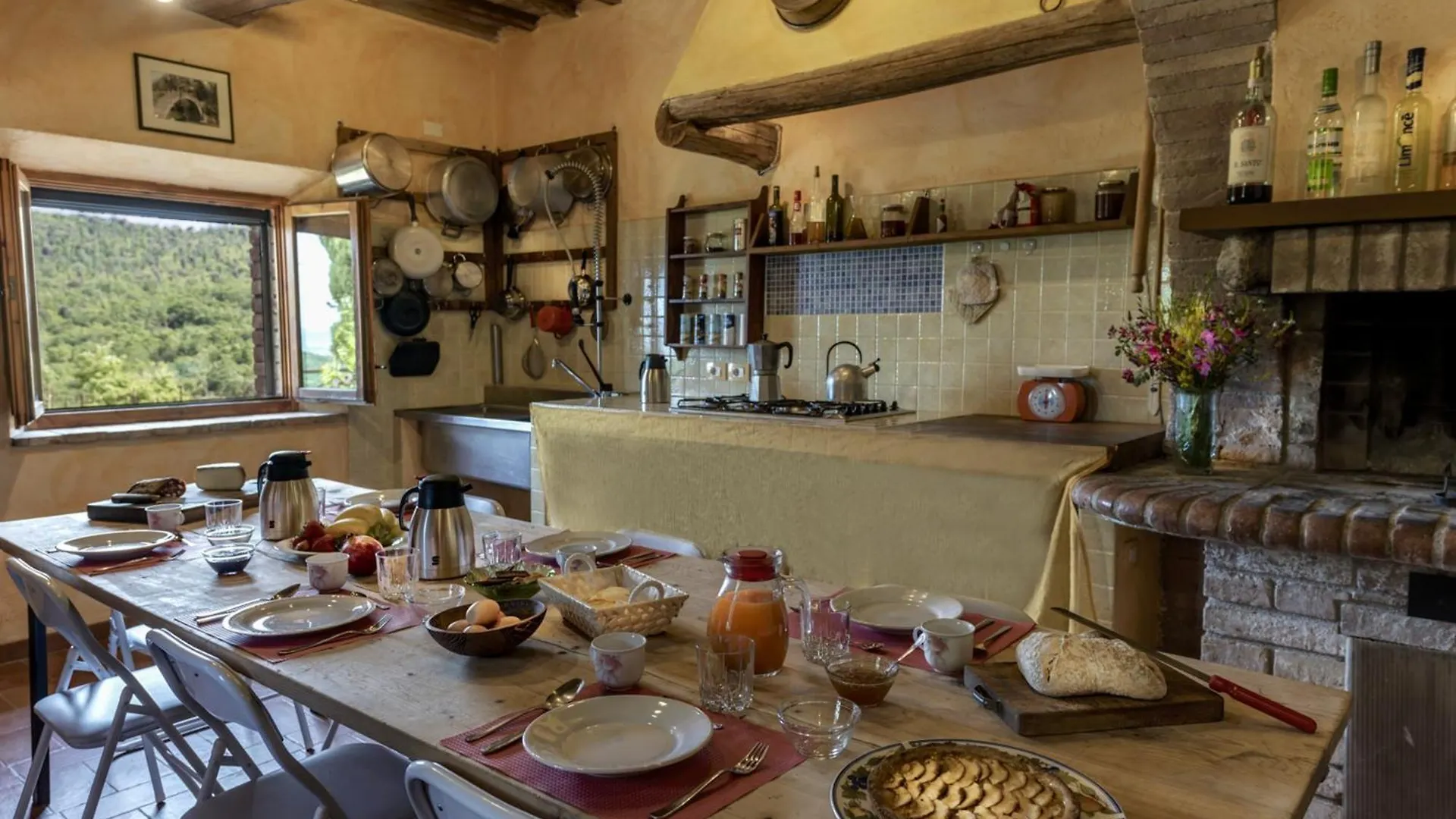 Quaint House In Murlo With Shared Pool
