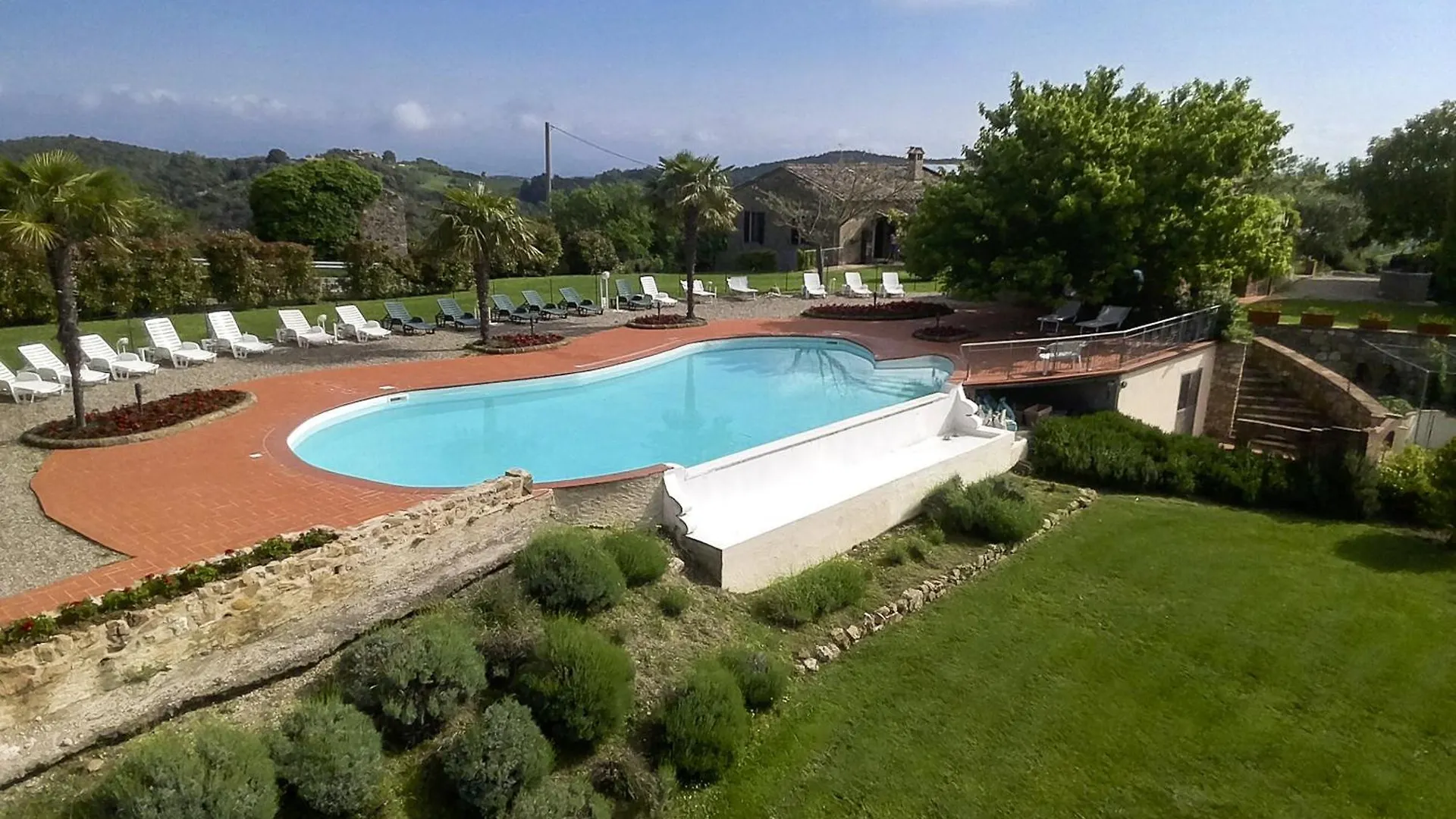 Quaint House In Murlo With Shared Pool 0*,